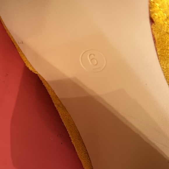 Yellow boots - size 6 - Picture 8 of 9